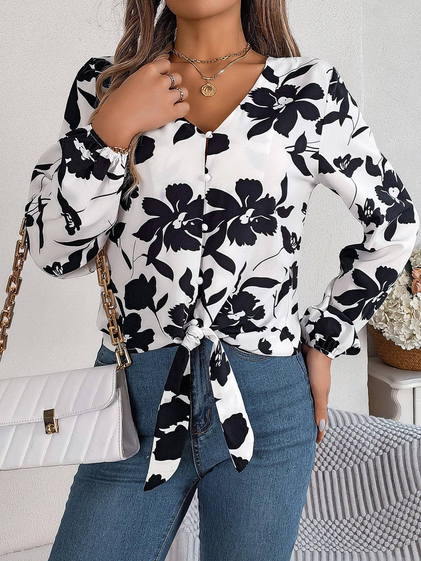 Sarah Express Women's Color-Blocked Floral Lantern Sleeve Tie-Waist Chiffon Blouse