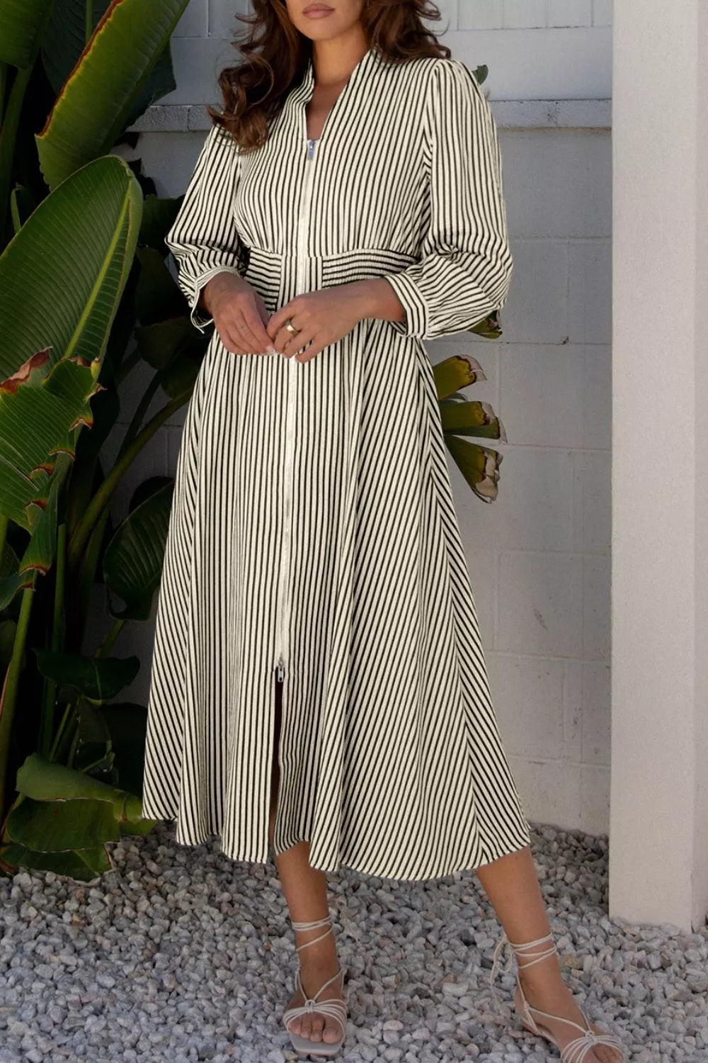 Sarah Express Women's Striped V-Neck Midi Dress - Zip Front Cinched Waist Dress Stripe