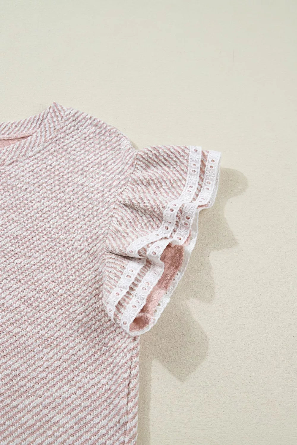 Sarah Express Women's Twilled Print Lace Trim Ruffled Short Sleeve Blouse