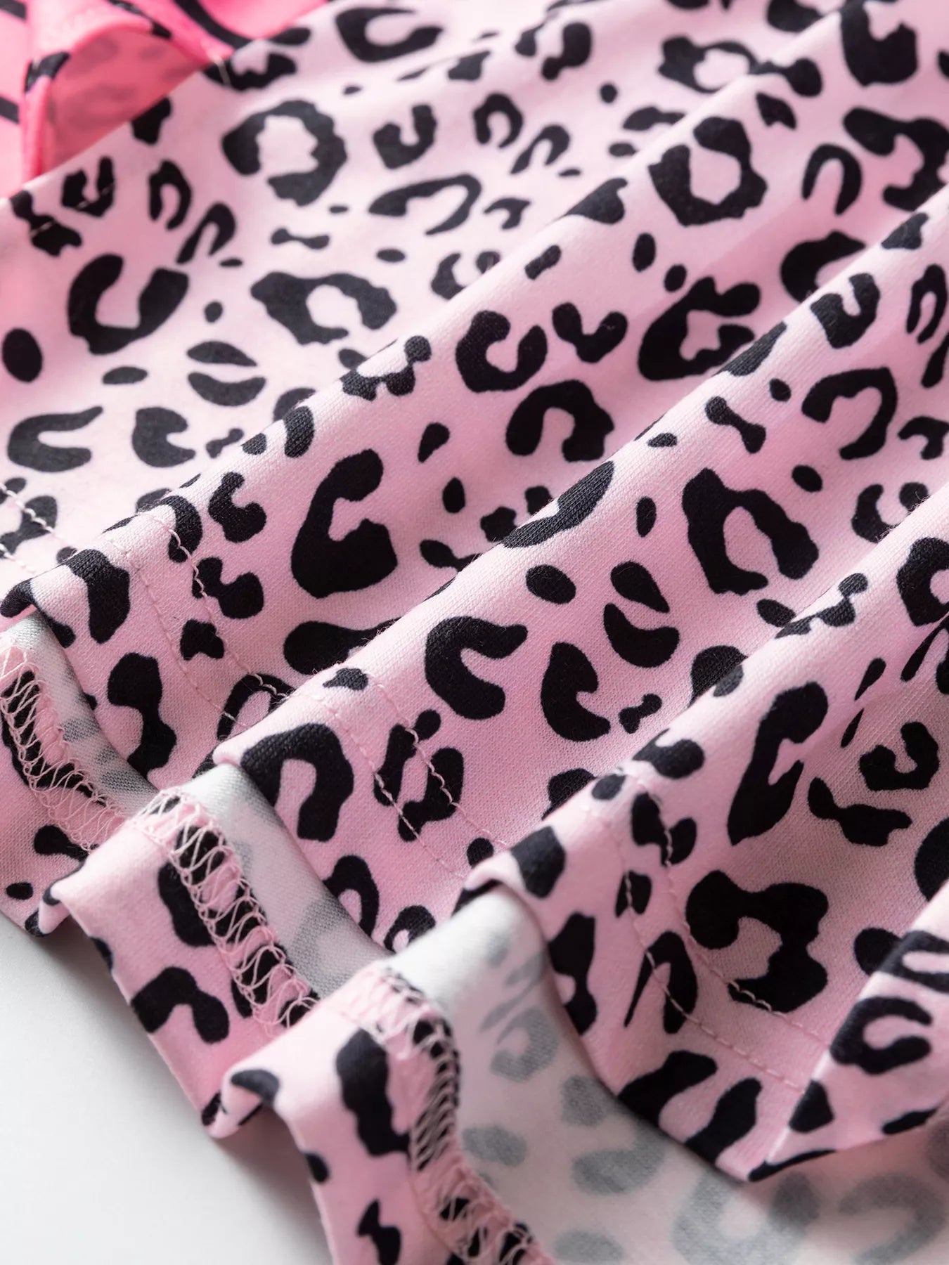 Sarah Express Women's Leopard Striped Patchwork Side Slit Loose Short Sleeve Top