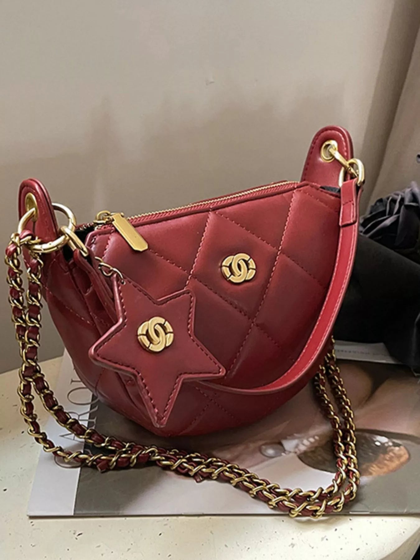 Sarah Express Women's Quilted Chain Crossbody Bag - Mini PU Leather Shoulder Purse Red ONESIZE