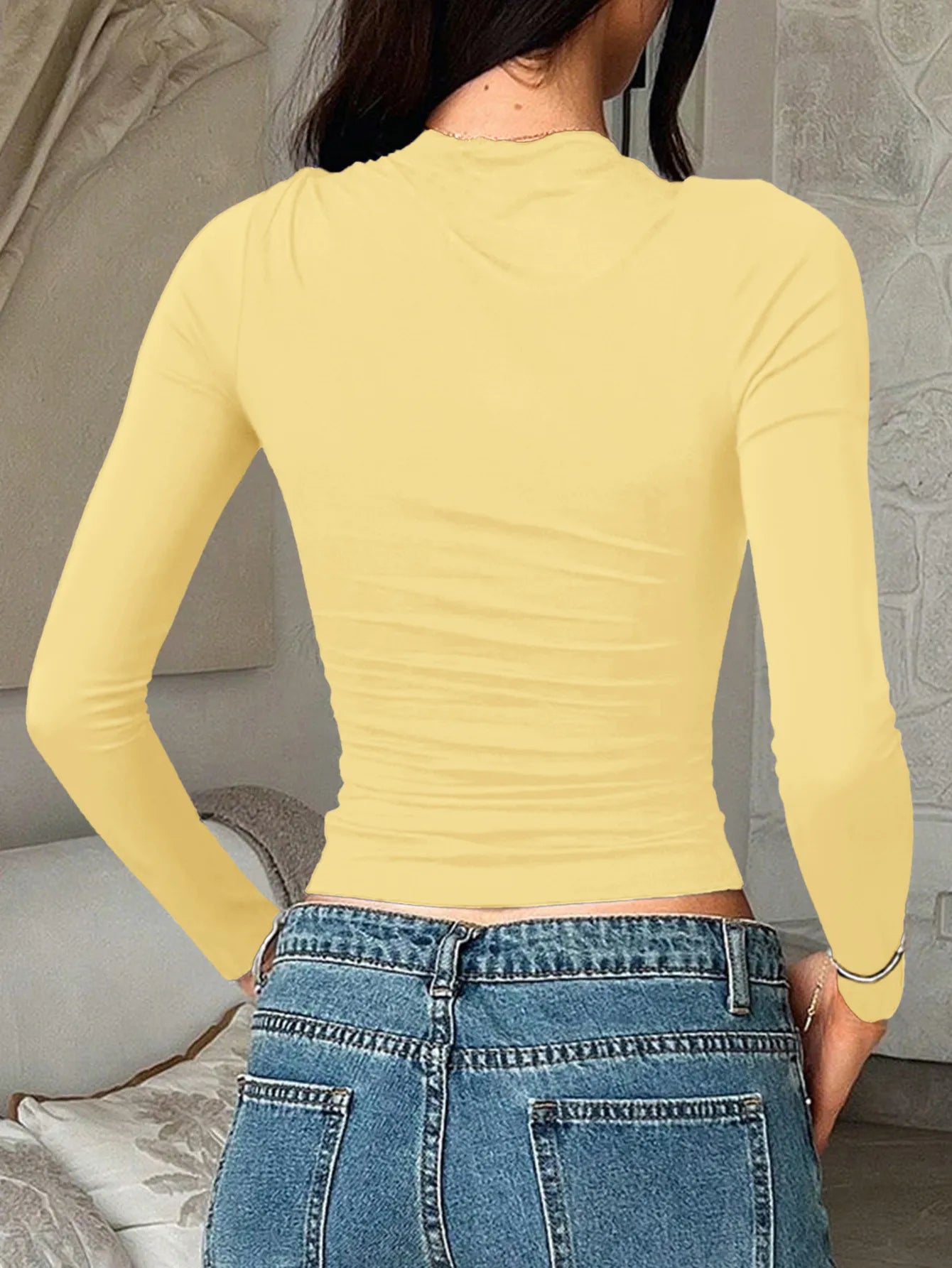 Sarah Express Women's Round Neck Long Sleeve Fitted T-Shirt