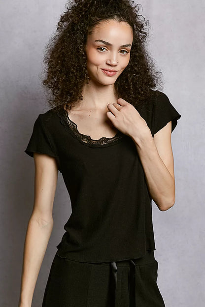 Sarah Express Women's Round Neck Short Sleeve Crop T-Shirt with Lace Trim