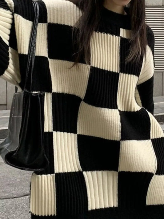 Sarah Express Women's Checkerboard Pattern Oversized Sweater