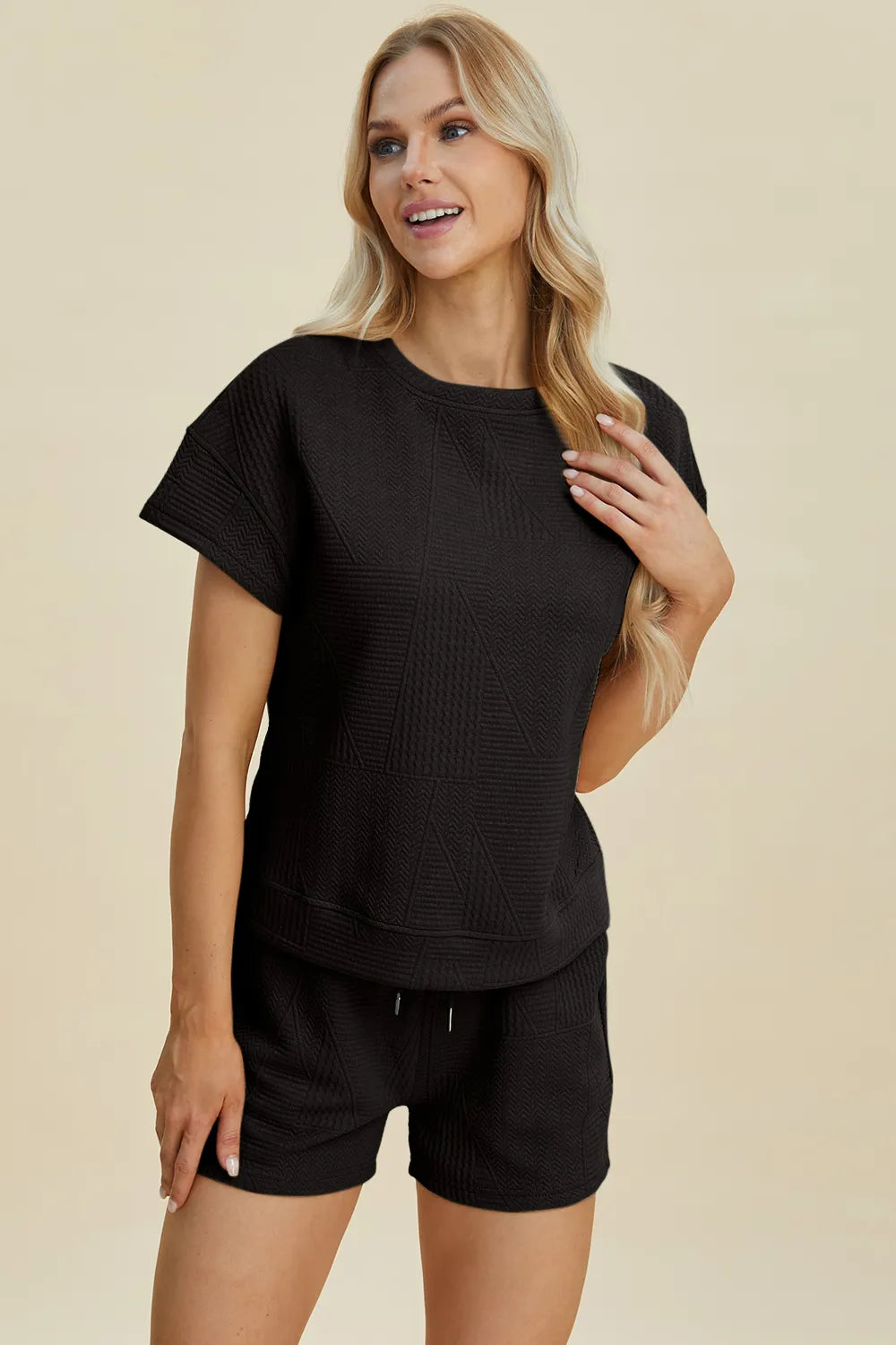 Sarah Express Women’s Plus Size Textured Top and Shorts Lounge Set
