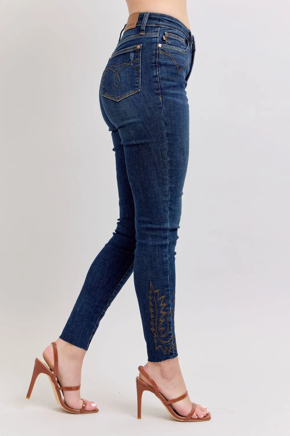 Sarah Express Women’s Plus Size Embroidered High Rise Skinny Jeans
