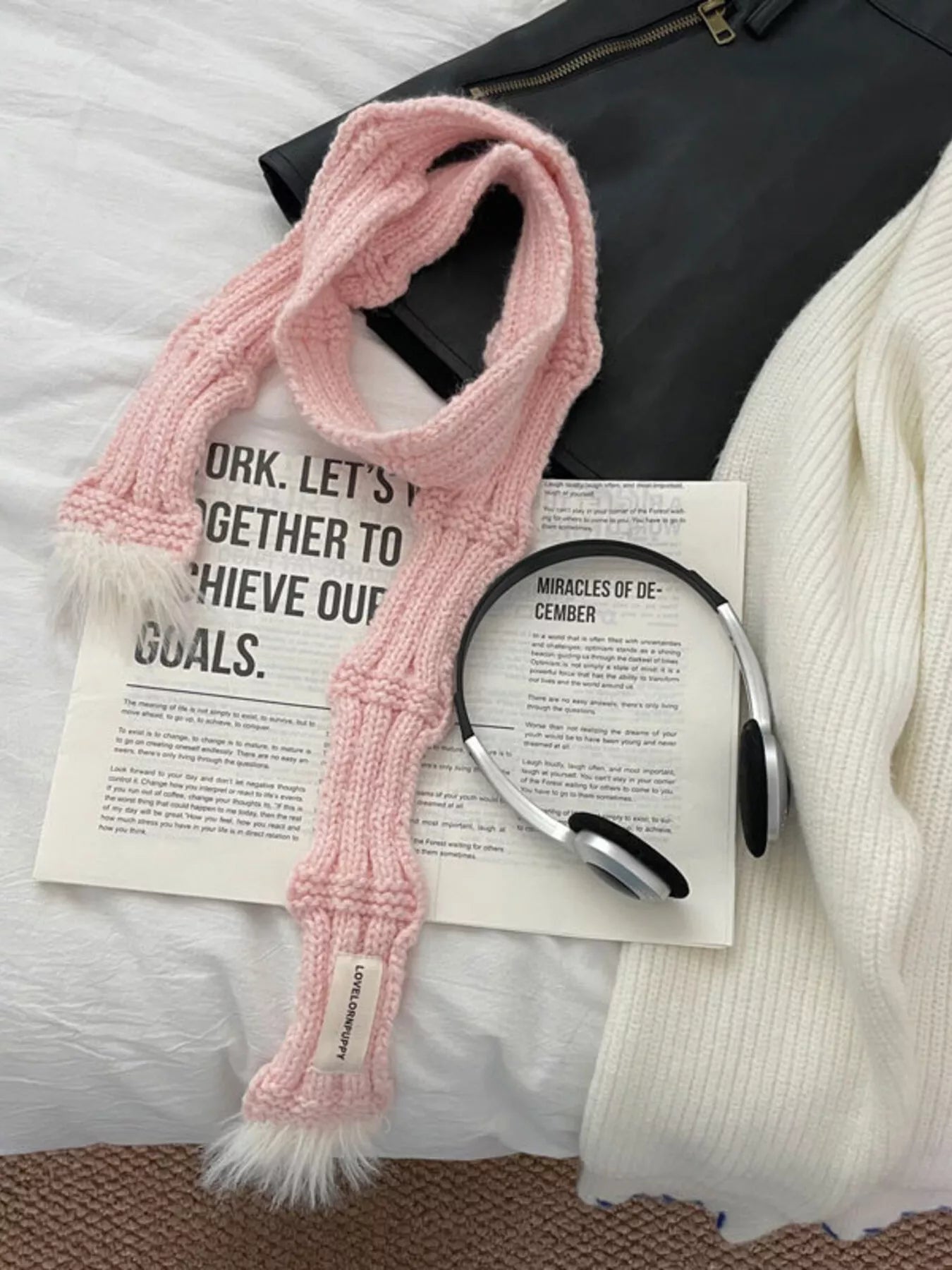 Sarah Express Women's Knitted Plush Trim Scarf Pink One Size