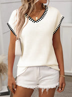 Sarah Express Women's Contrast Trim V-Neck Short Sleeve Knit Top - Spring/Summer Casual Top