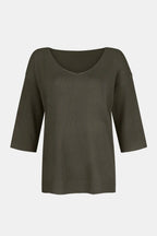 Sarah Express Women's V-Neck Three-Quarter Sleeve Knit Top