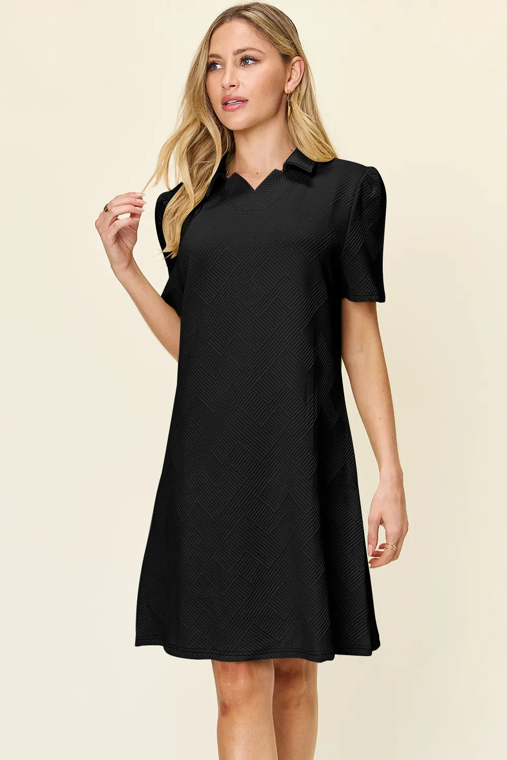 Sarah Express Women's Textured Collared Neck Short Sleeve Dress Black