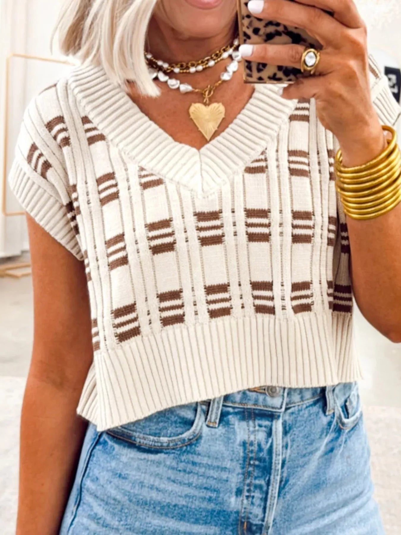 Sarah Express Women's Ribbed Cropped Sweater Vest