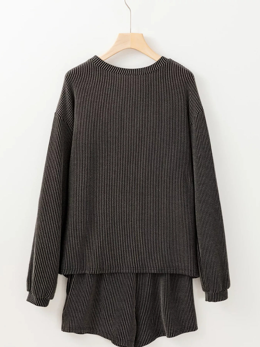 Sarah Express Women's Thankful Letter Patched Sequin Bow Sleeve Twisted Ribbed Top and Short Set