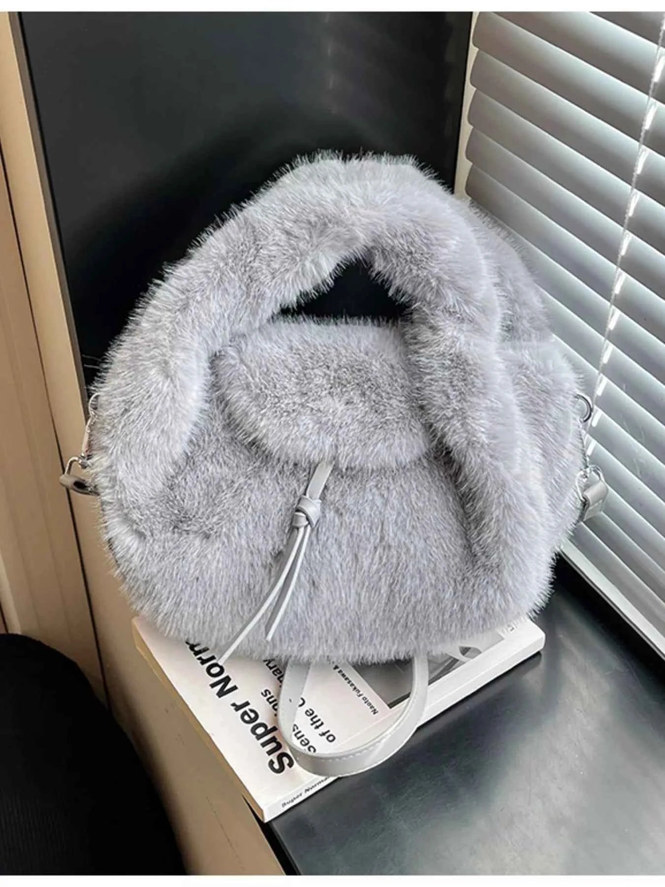 Fluffy Lightweight Handbag