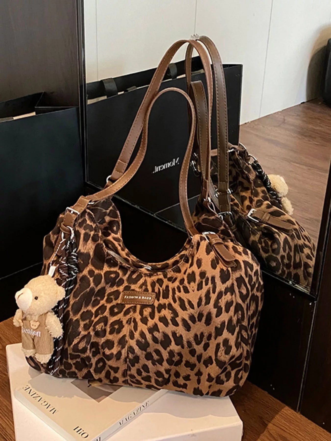 Sarah Express Women's Leopard Print Adjustable Strap Shoulder Bag