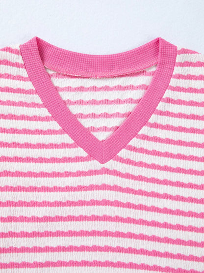Sarah Express Women's Stripe Textured Knit V-Neck Short Sleeve Top - Contrast Trim Casual Tee