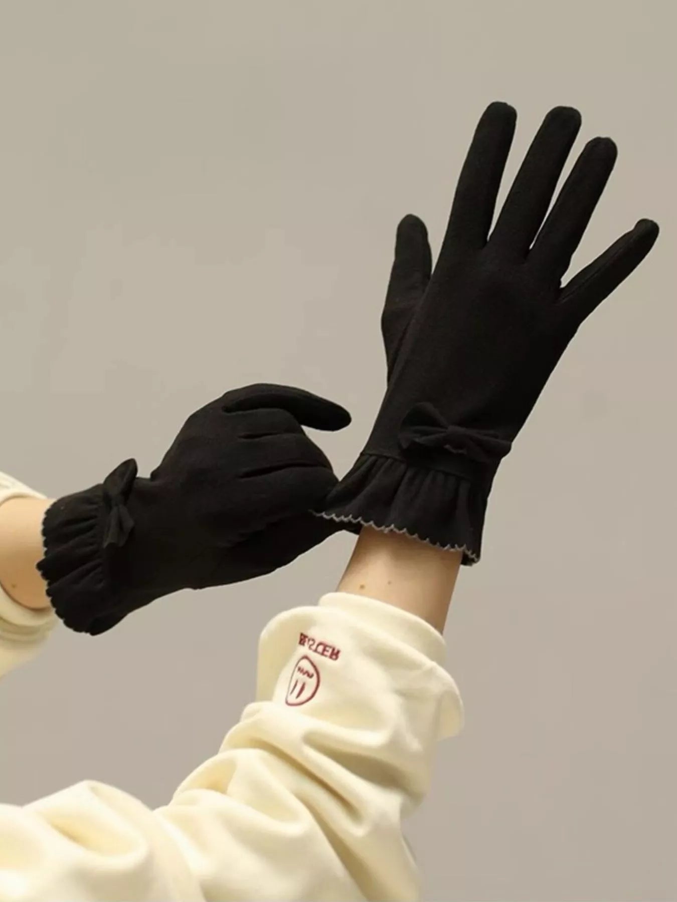 Sarah Express Women's Ruffled Cuff Bow Gloves - Elegant Polyester Accessory Black ONESIZE