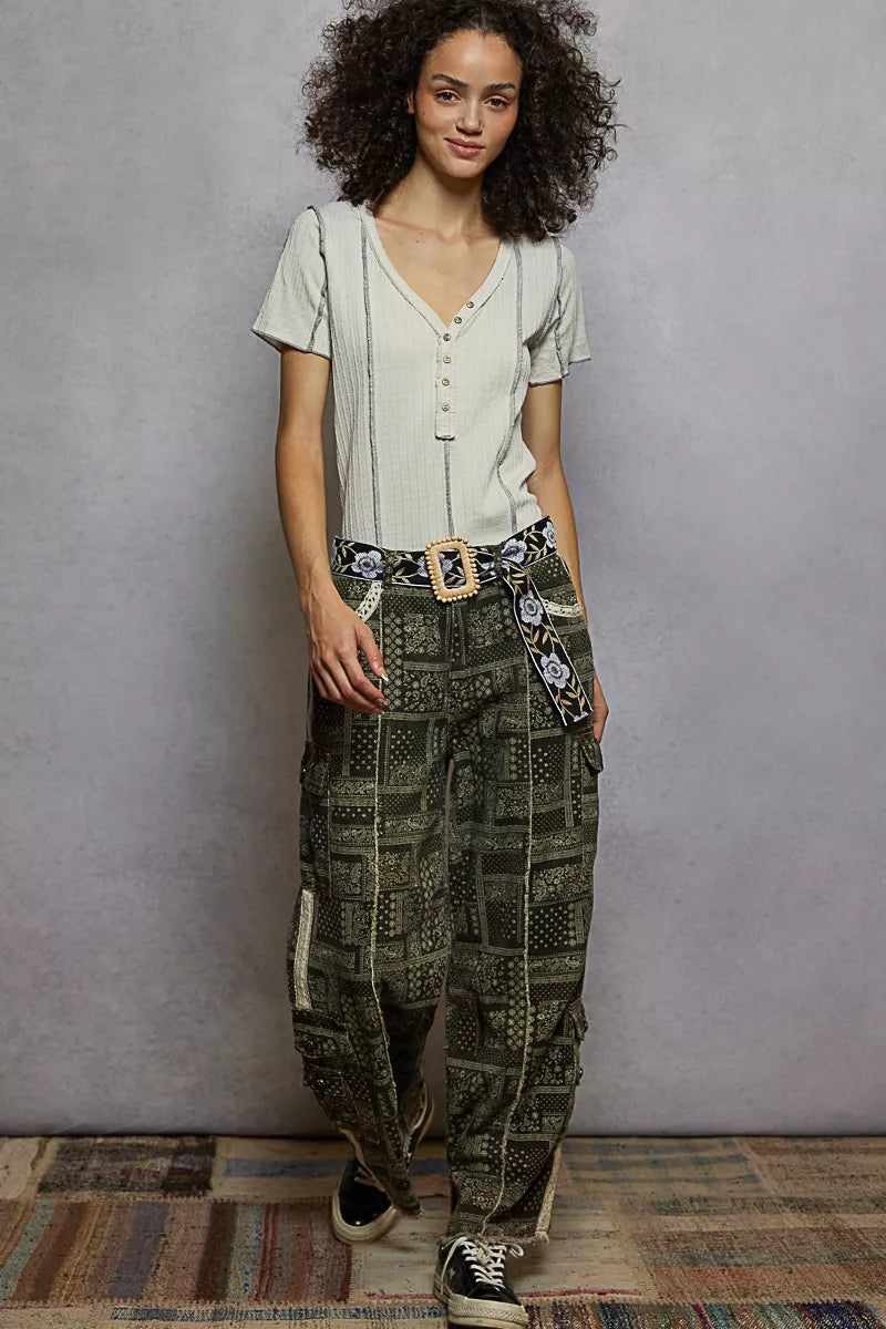 Sarah Express Women's V-Neck Short Sleeve Top with Stitch Seam Detail