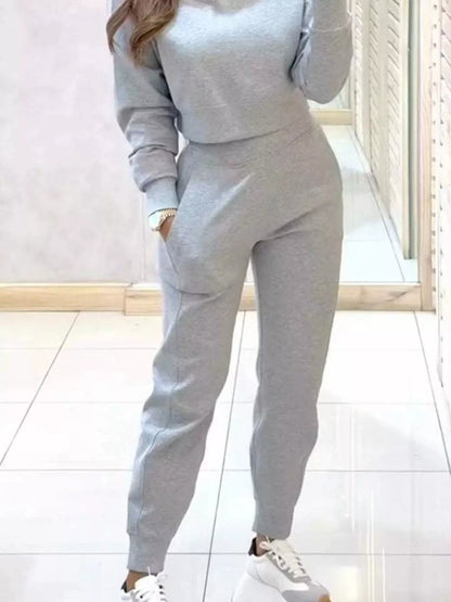 Sarah Express Women's Casual Chic Cropped Sweatshirt and Jogger Set Light Gray