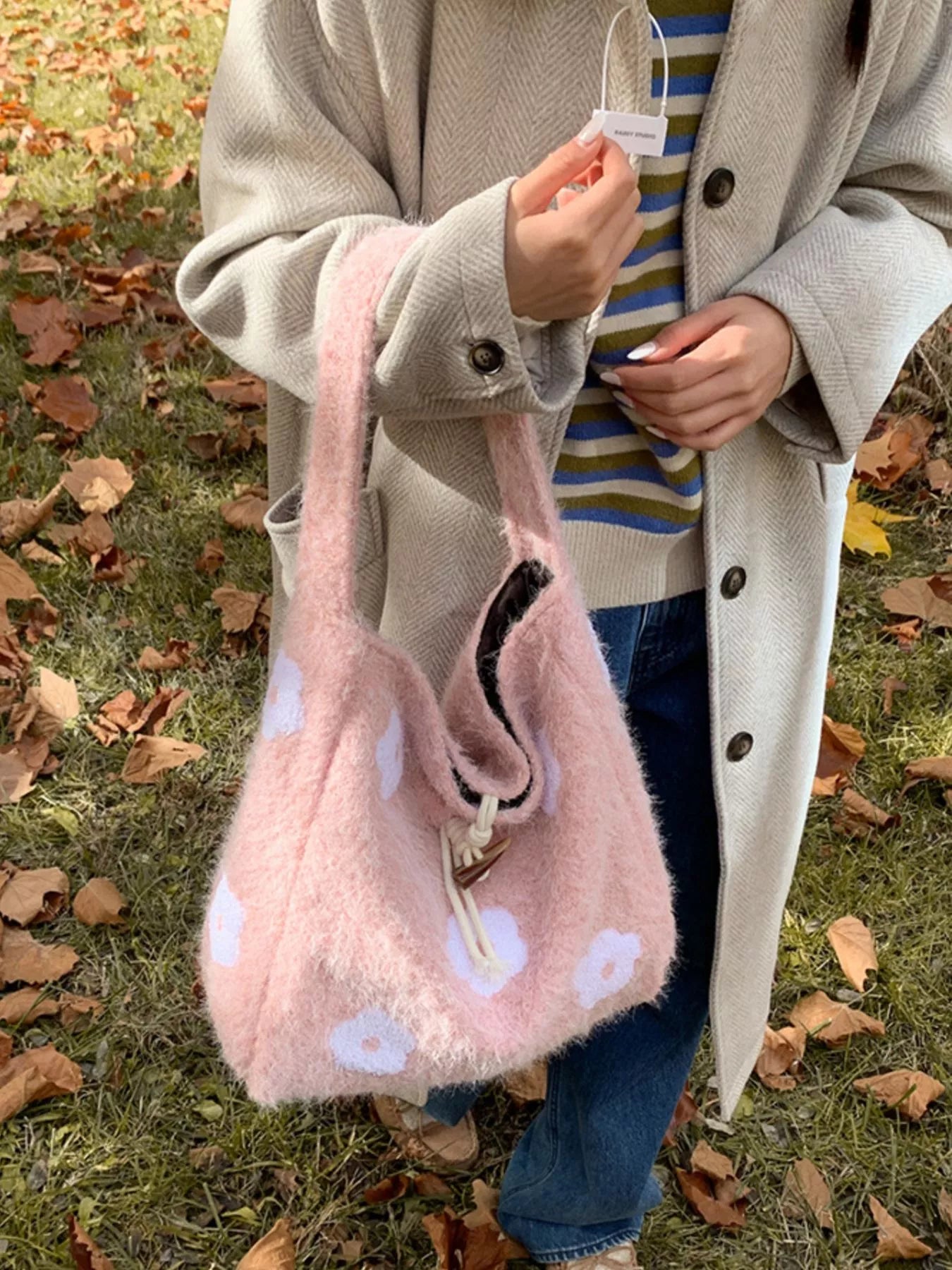 Sarah Express Women's Floral Applique Handbag Blush Pink ONESIZE