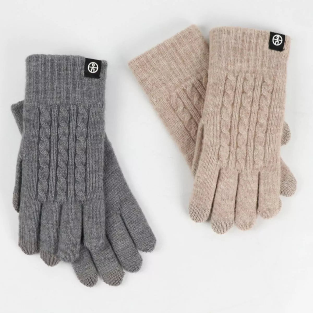 Sarah Express Women's Cable Knit Touchscreen Gloves