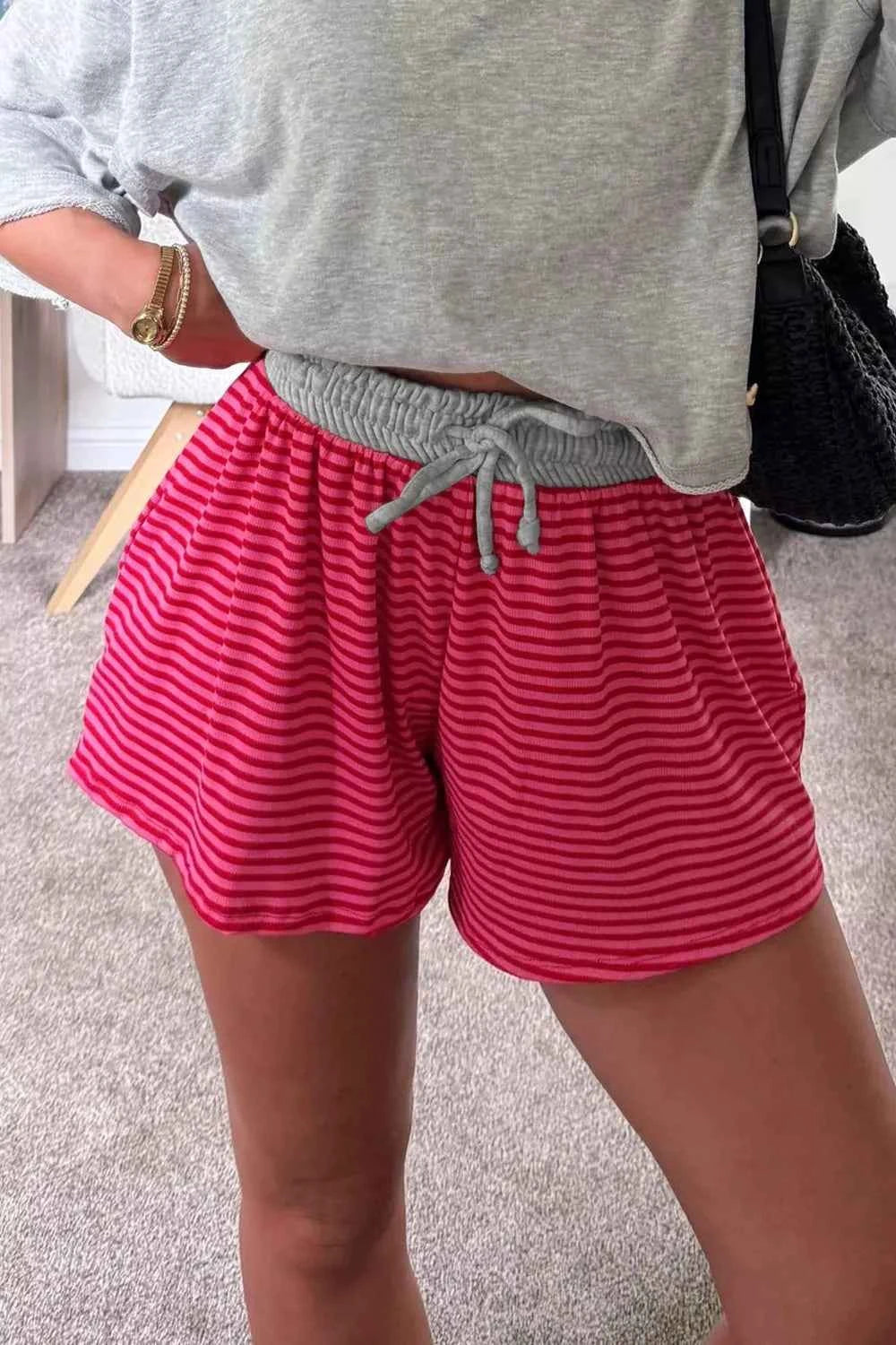Sarah Express Women's Stripe Contrast Elastic Waist Casual Ribbed Shorts