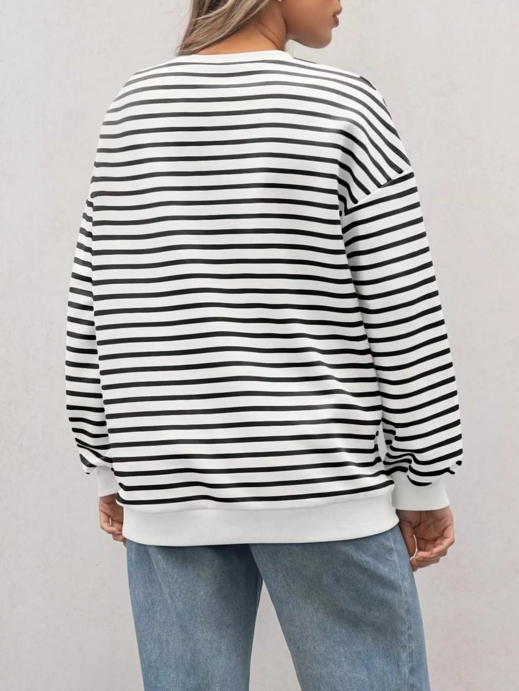 Sarah Express Women's Striped Round Neck Oversized Casual Sweatshirt