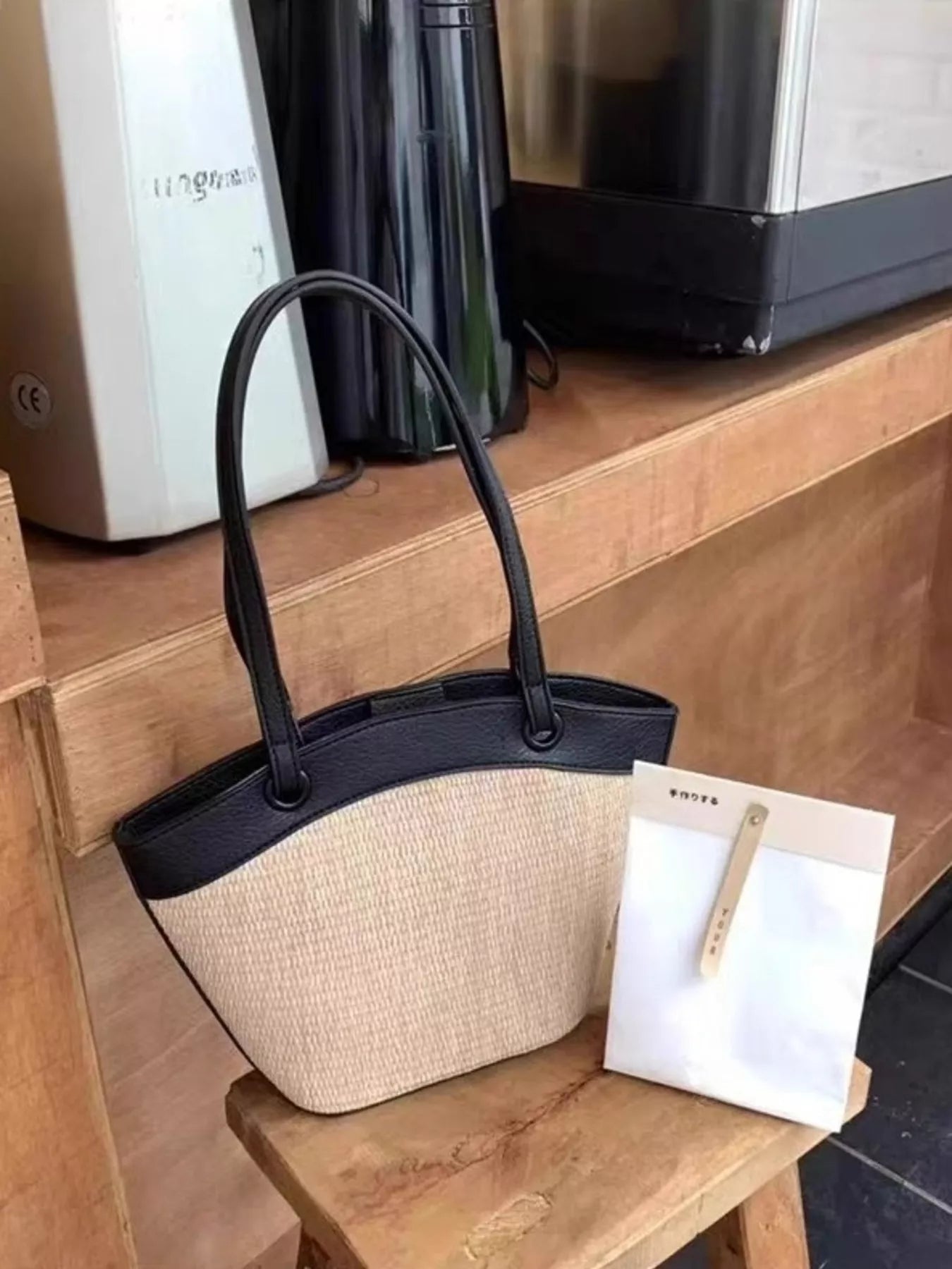 Sarah Express Women's Contrast Trim Straw Shoulder Bag