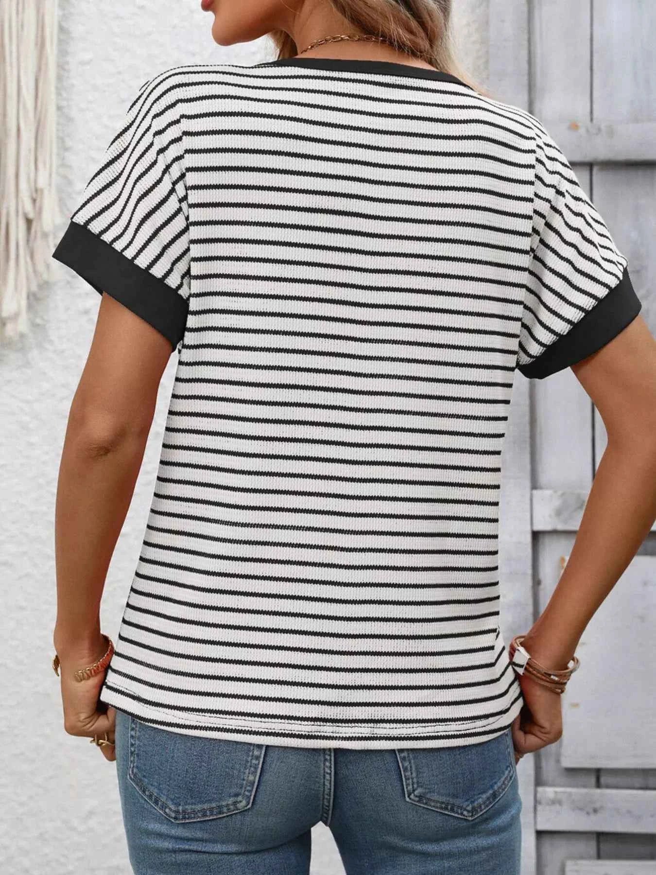 Sarah Express Women's Striped Ribbed Knit Short Sleeve T-Shirt