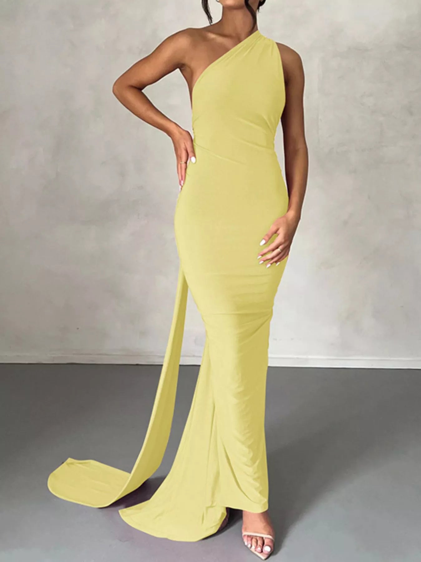 Sarah Express Women's Backless One-Shoulder Ruched Bodycon Maxi Dress Light Yellow