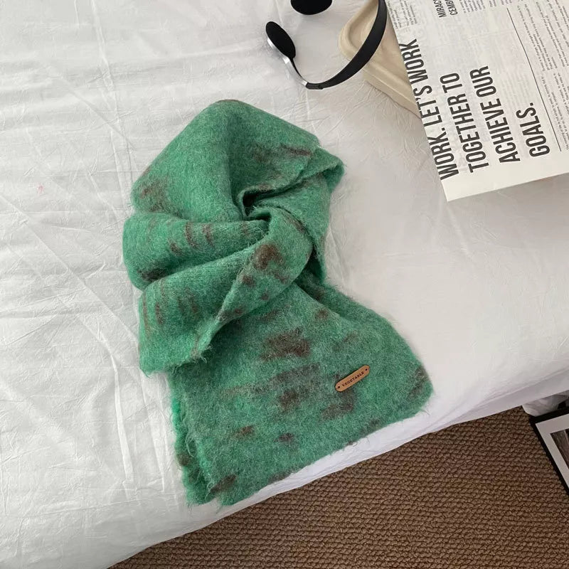 Sarah Express Women's Soft Fuzzy Contrast Scarf Green One Size