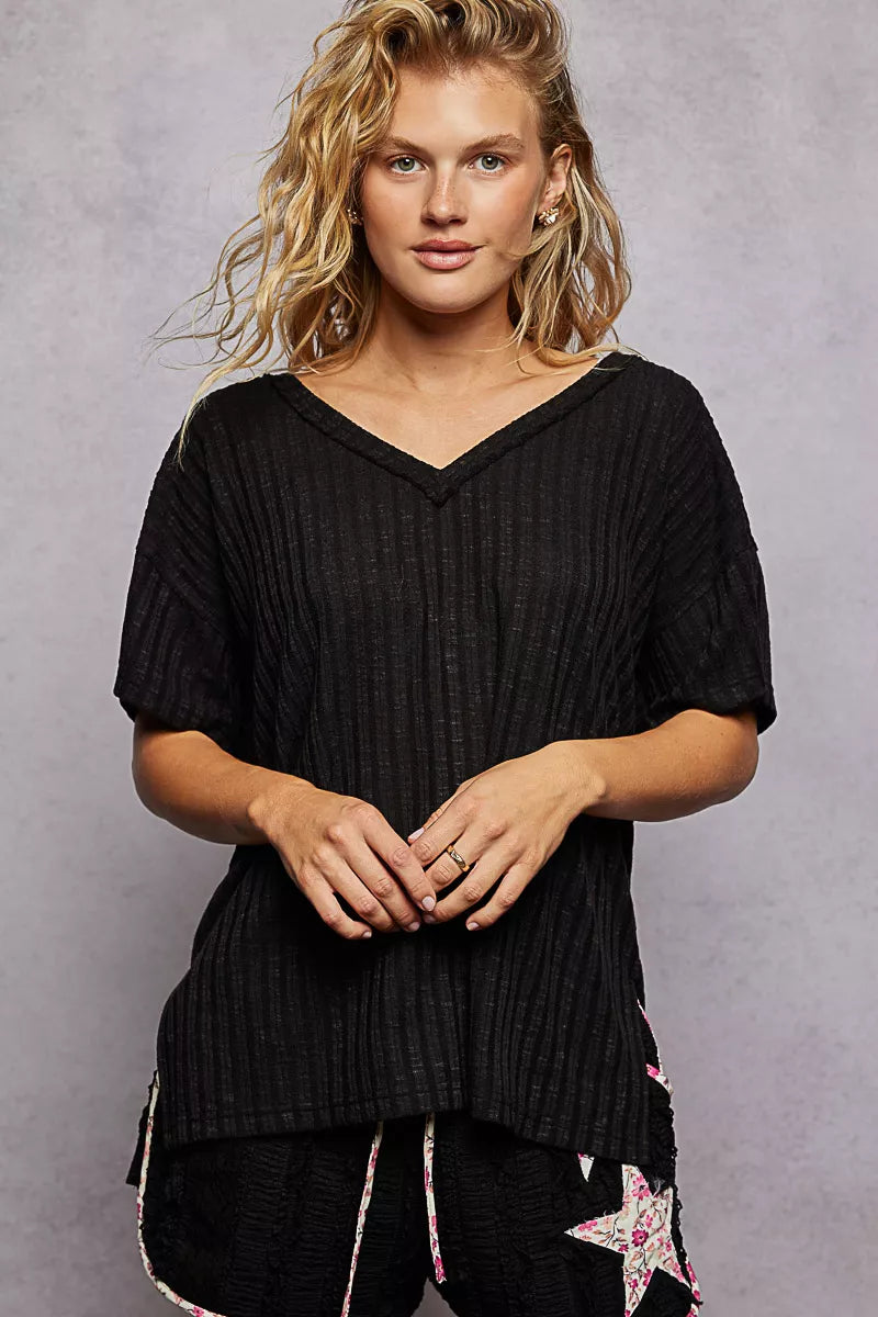 Sarah Express Women's Ribbed Knit V-Neck Short Sleeve T-Shirt