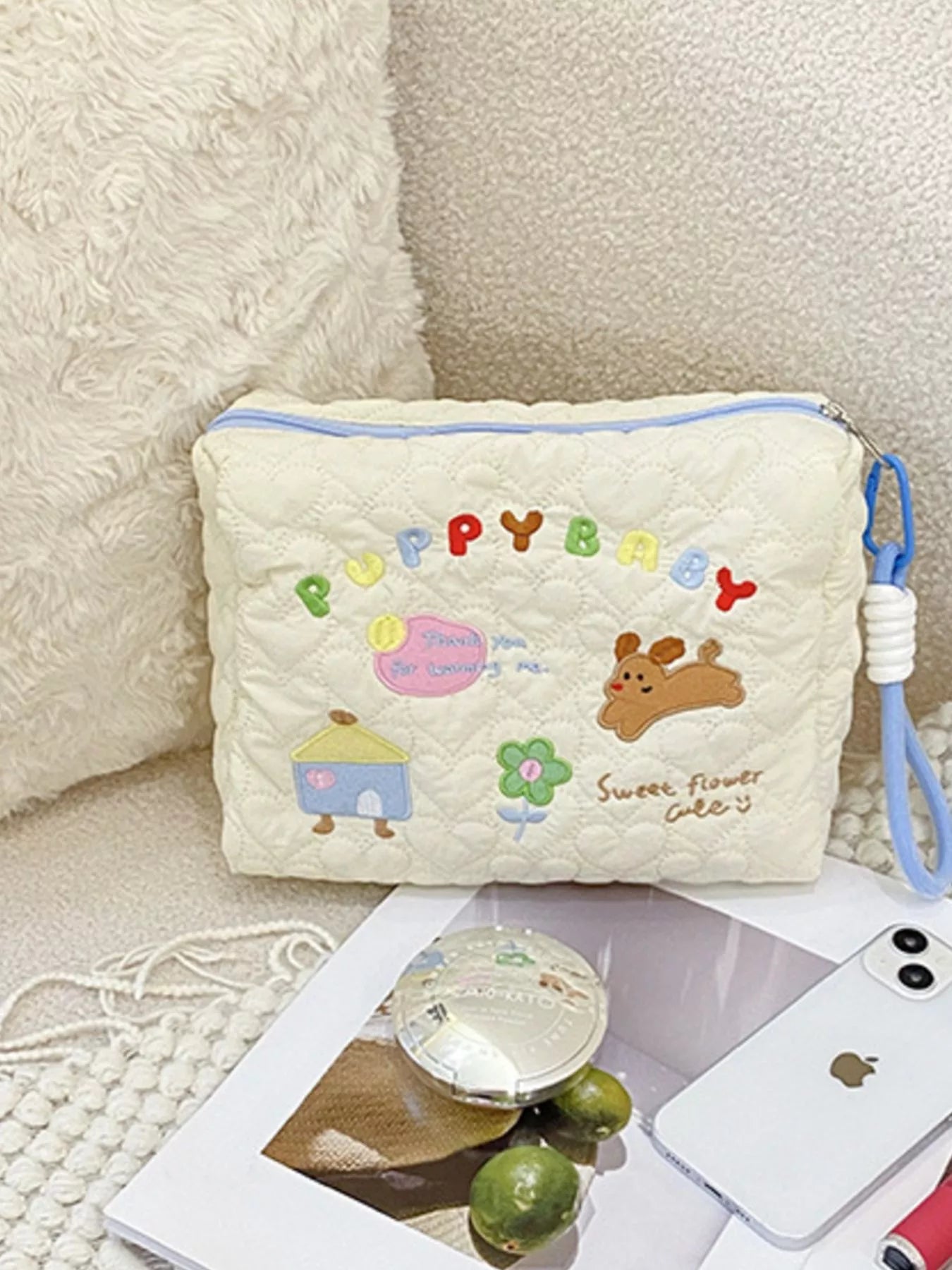 Sarah Express Women's Cartoon Embroidered Quilted Clutch