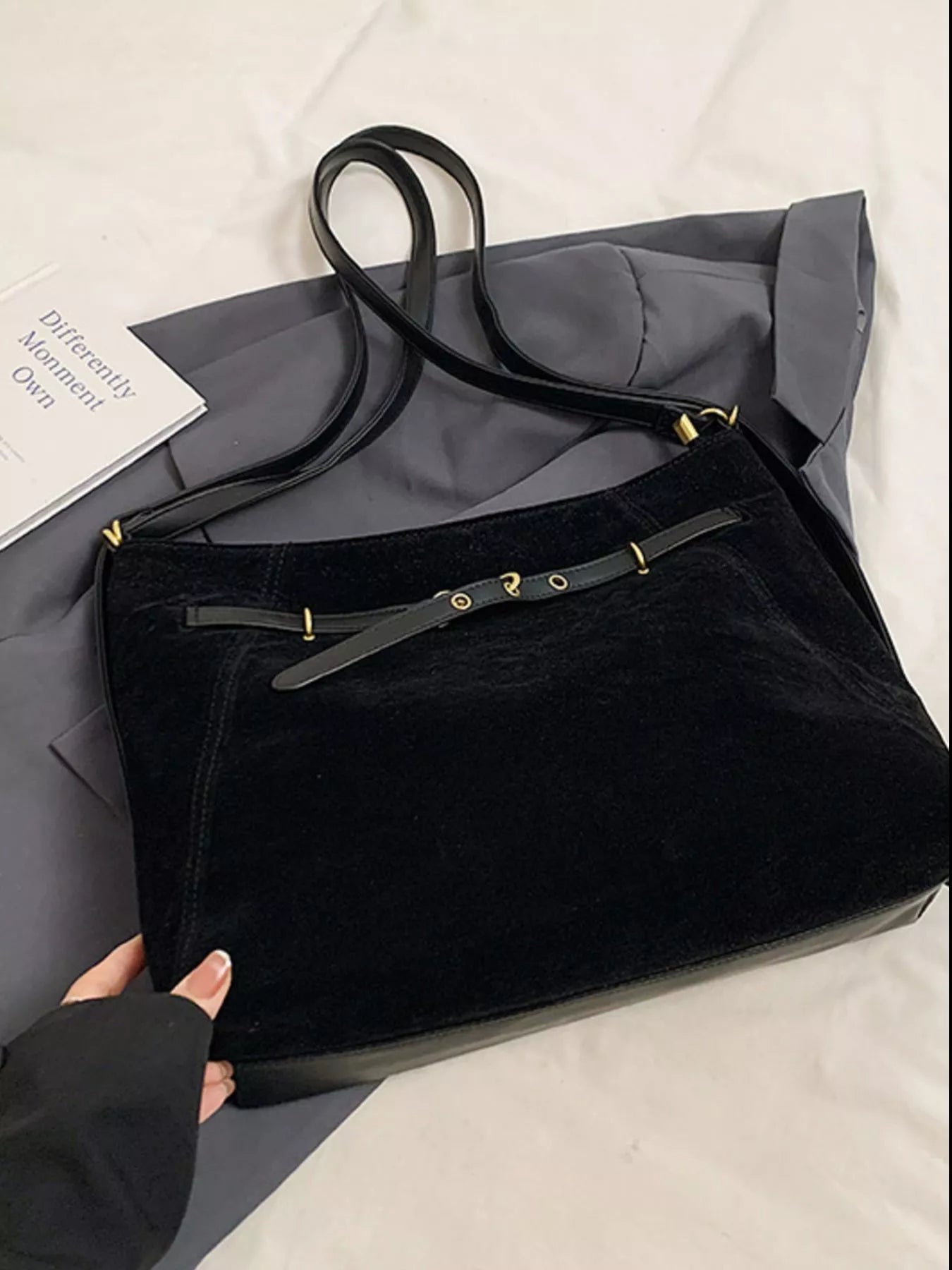 Sarah Express Women's Adjustable Strap Crossbody Bag Black ONESIZE