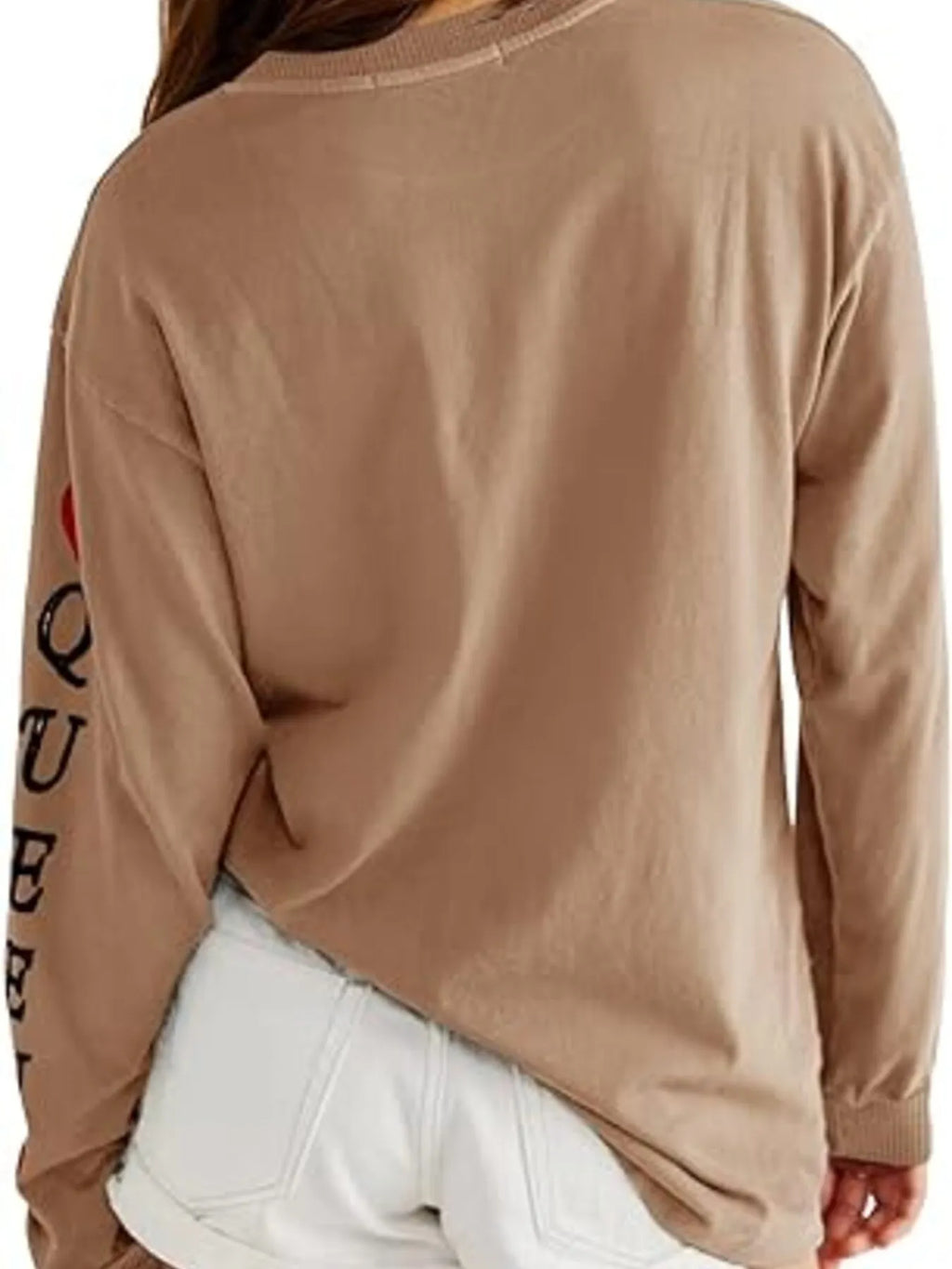 Sarah Express Women's Queen of Hearts Playing Card Graphic Round Neck Sweatshirt