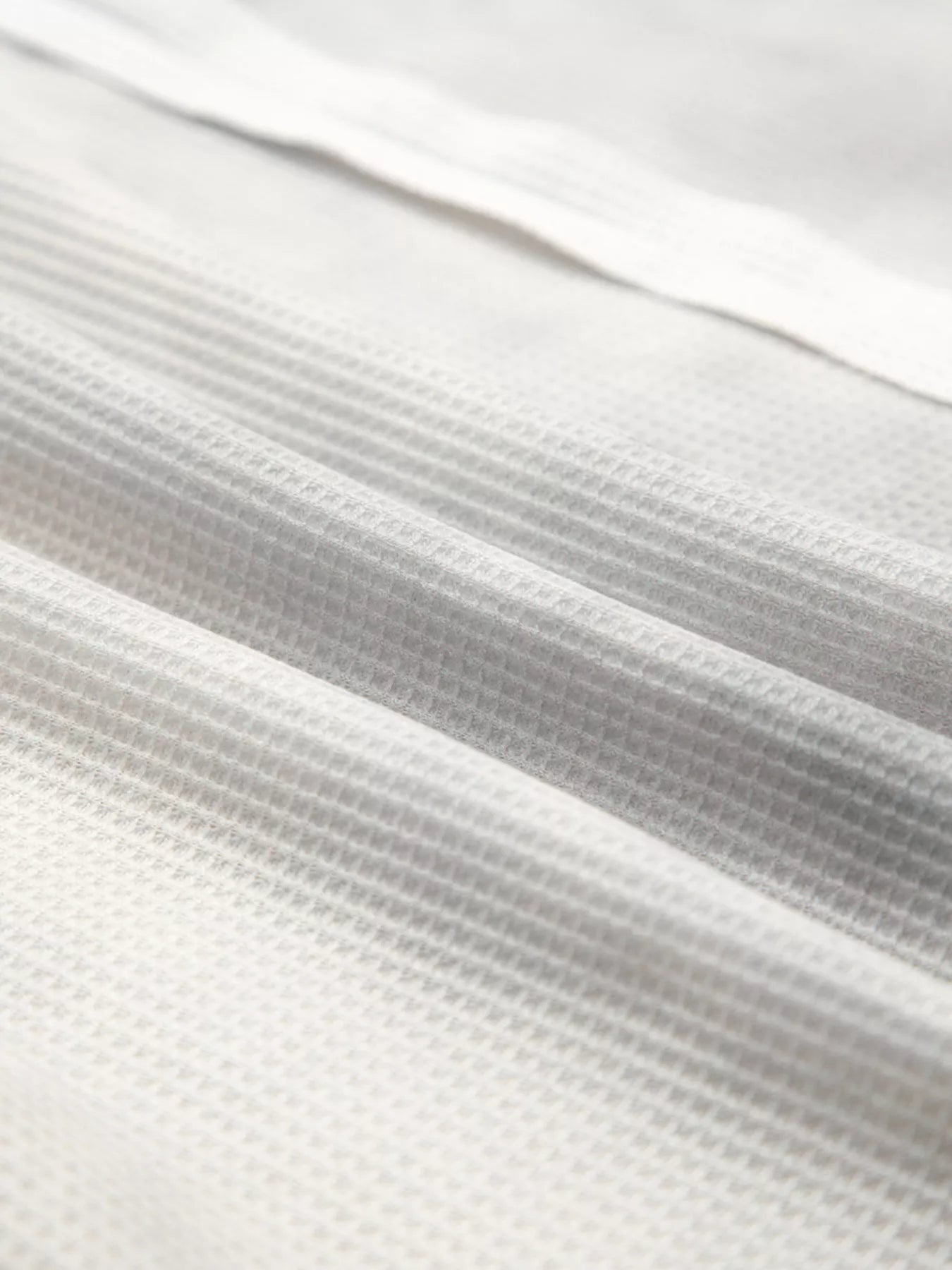 Sarah Express Women's Floral Patched Waffle Textured V Neck Casual Hooded Top