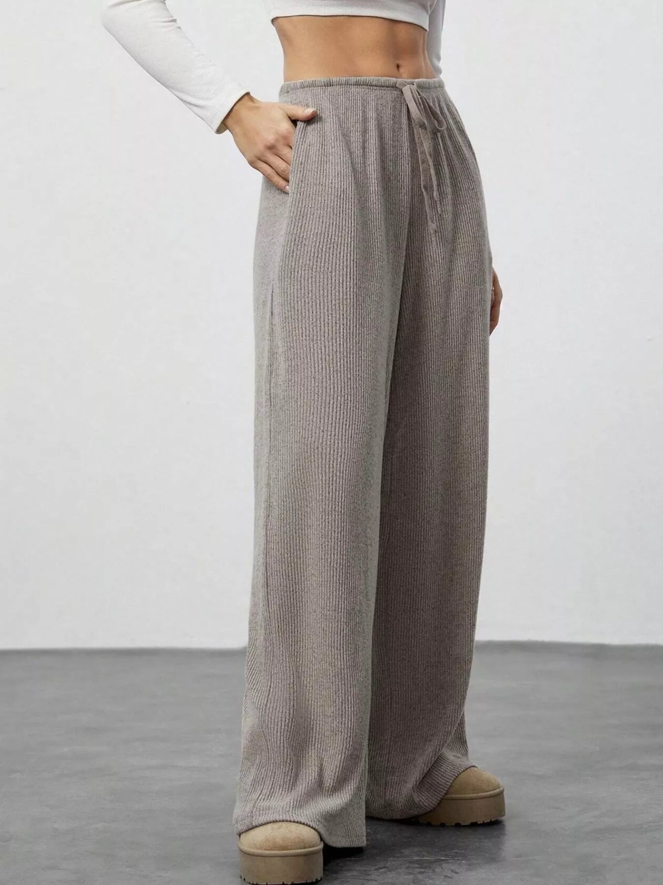 Sarah Express Women's Relaxed Fit Drawstring Pants