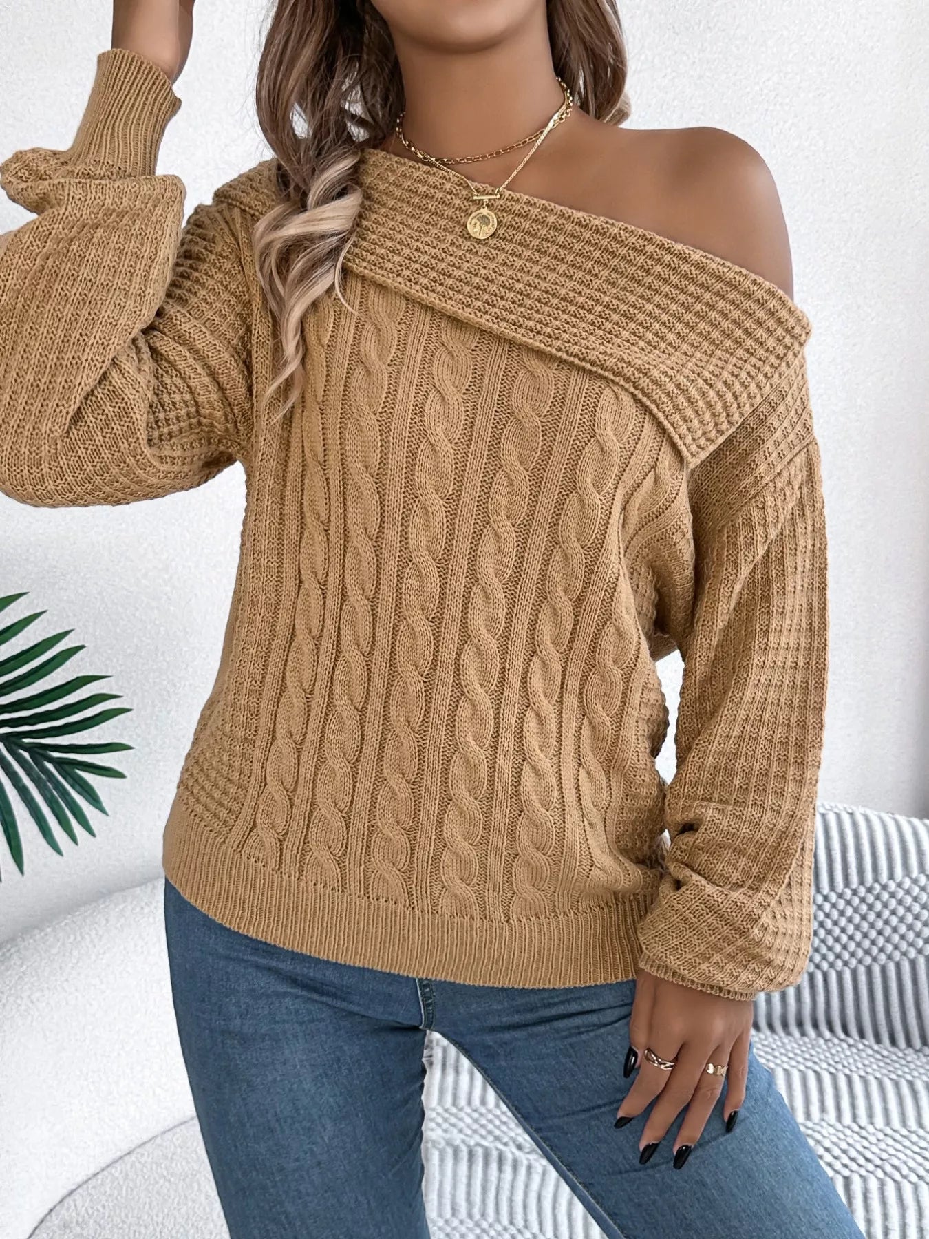 Sarah Express Women's Off-Shoulder Cable Knit Sweater