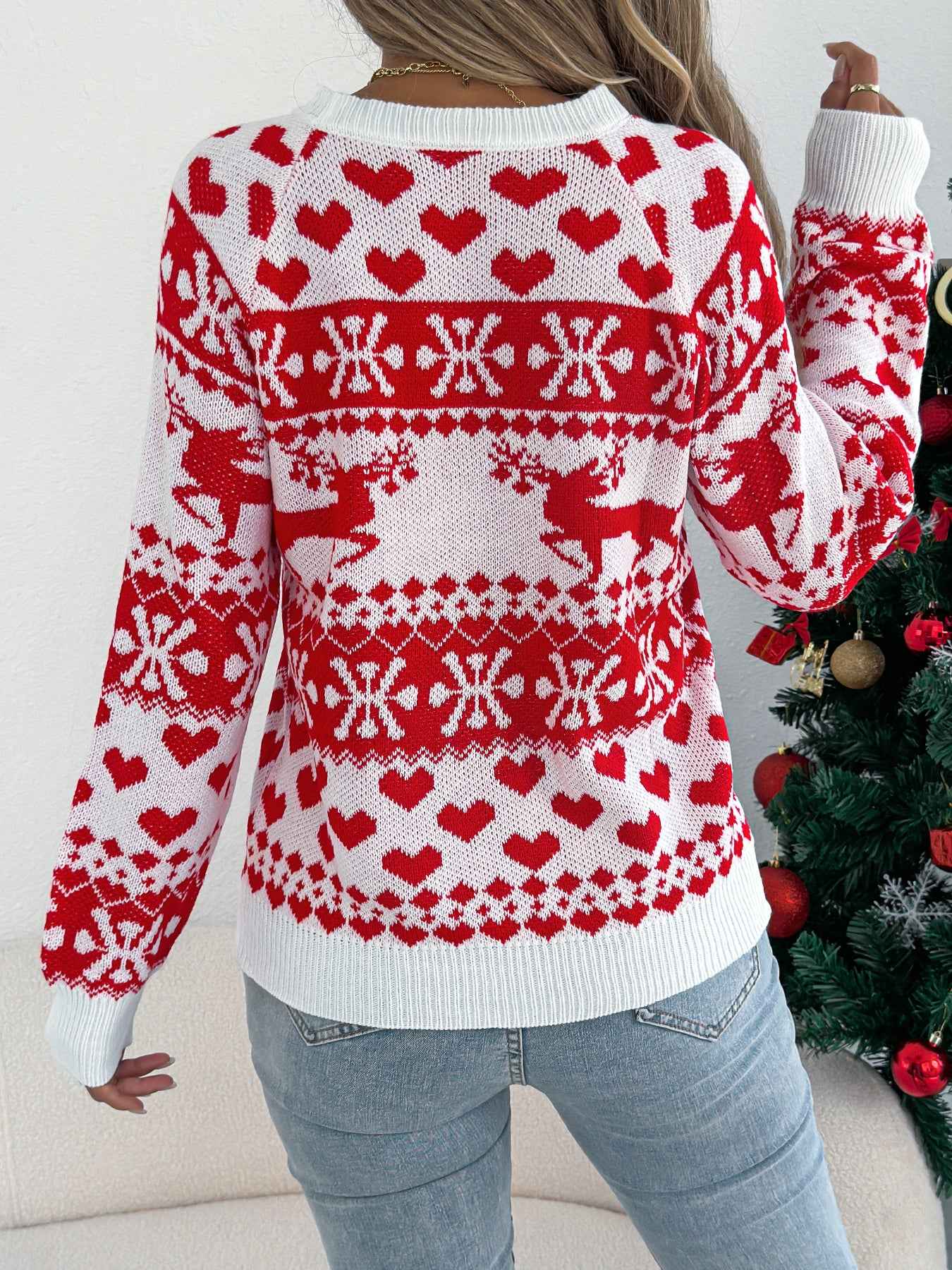Sarah Express Women's Christmas Deer Pullover Sweater - Festive Holiday Knit Long Sleeve