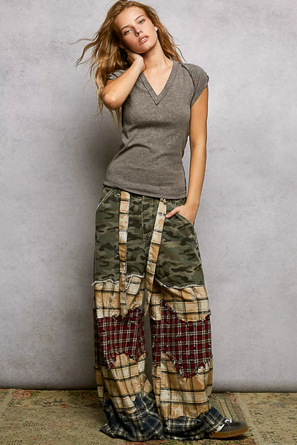 Sarah Express Women's V-Neck Short Sleeve Washed T-Shirt with Outseam