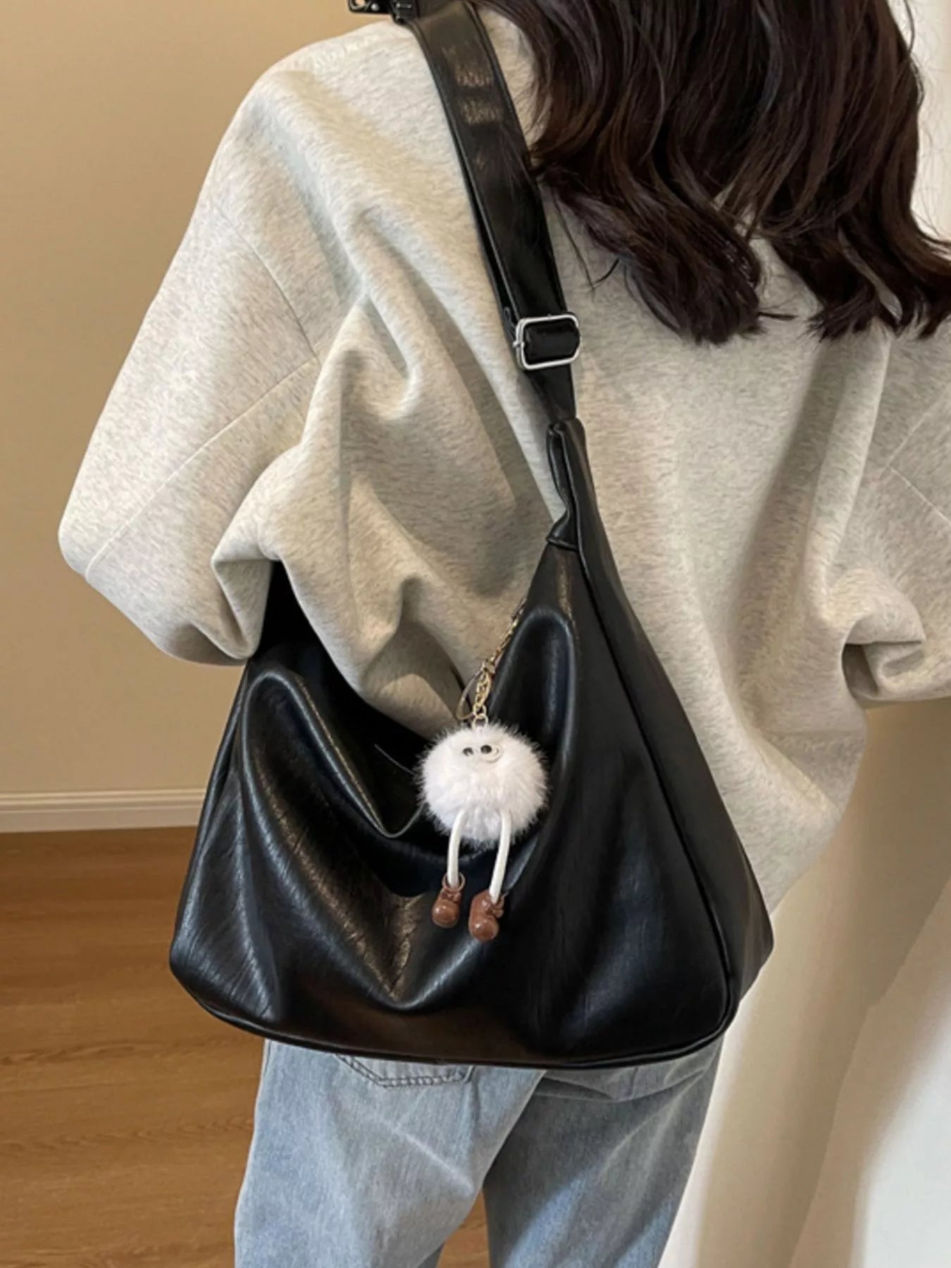 Sarah Express Women's Leather Adjustable Strap Crossbody Bag Black ONESIZE