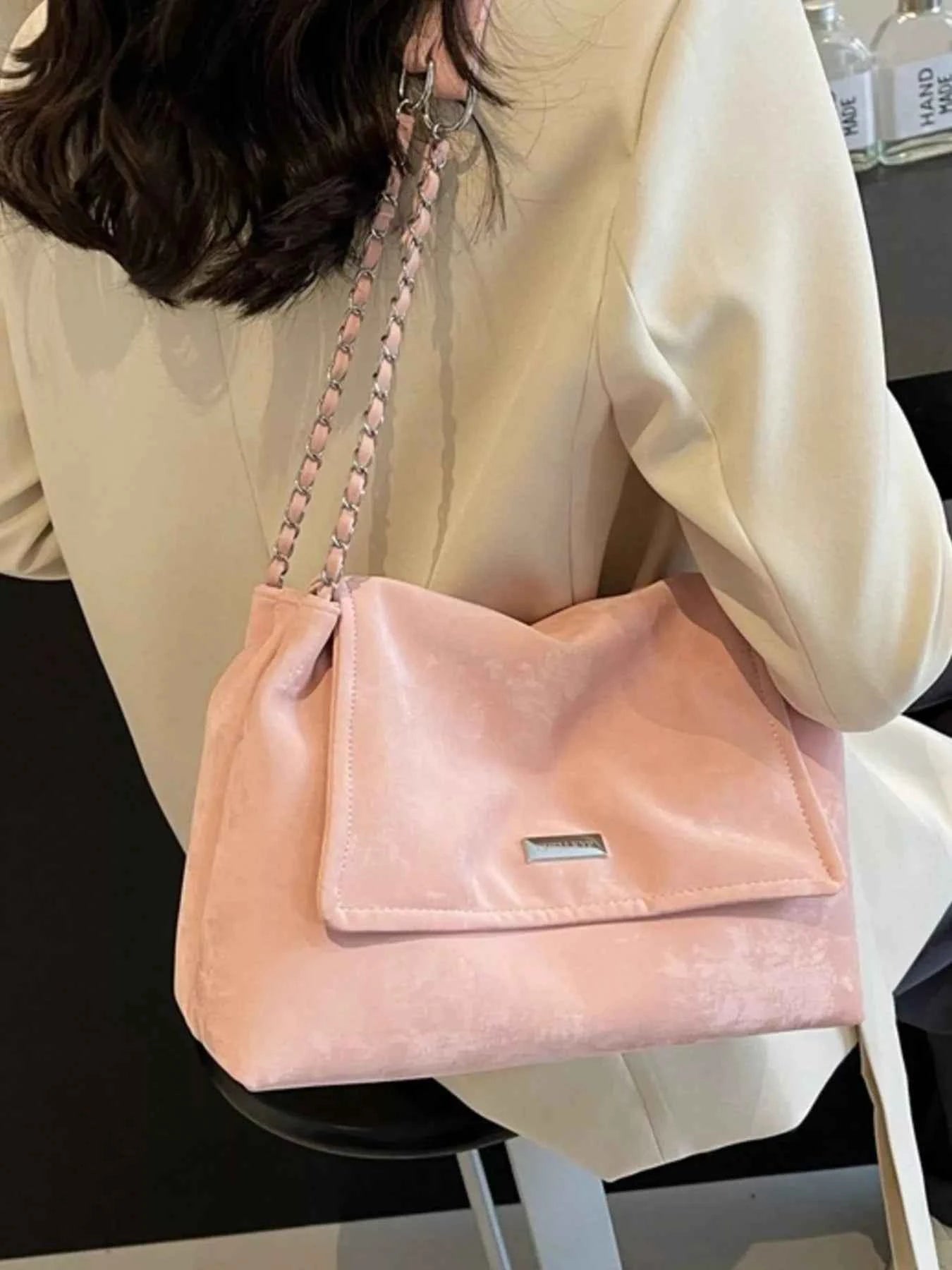 Chain Strap Shoulder Bag