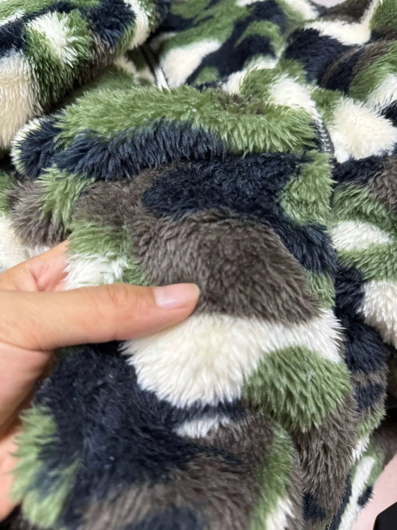 Sarah Express Women's Fuzzy Camo Zip-Up Hoodie