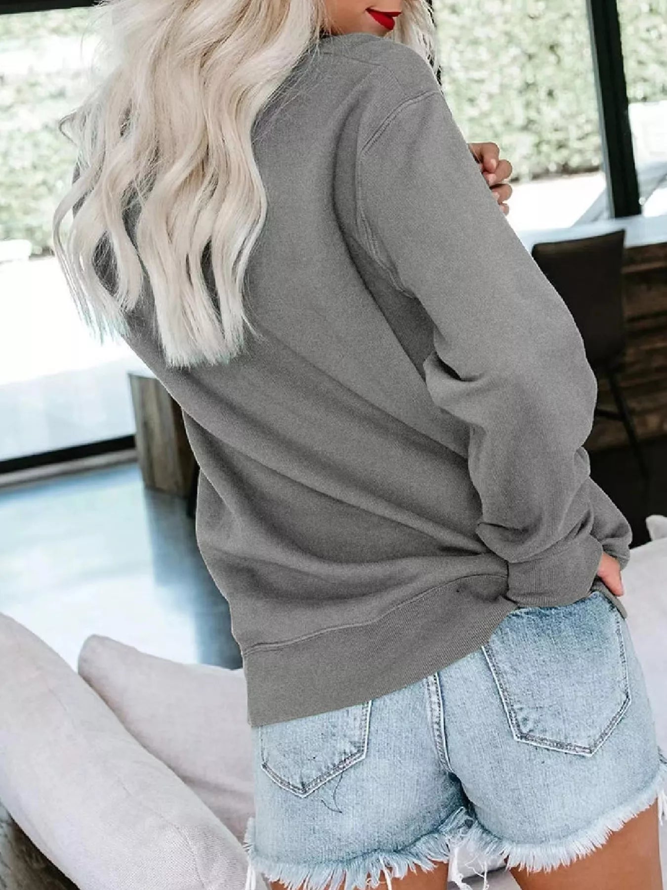 Sarah Express Women's Solid Color Crew Neck Sweatshirt