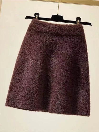 Sarah Express Women's Plush Knit Mini Skirt