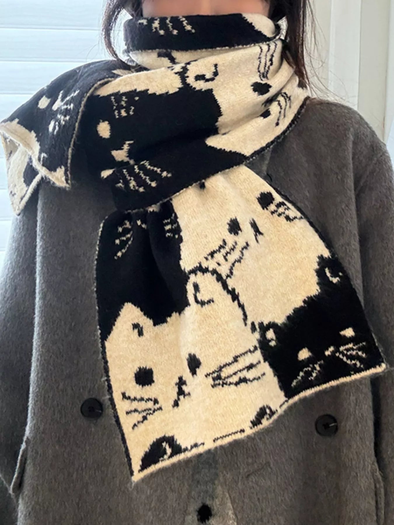 Sarah Express Women's Cute Cat Pattern Knitted Scarf