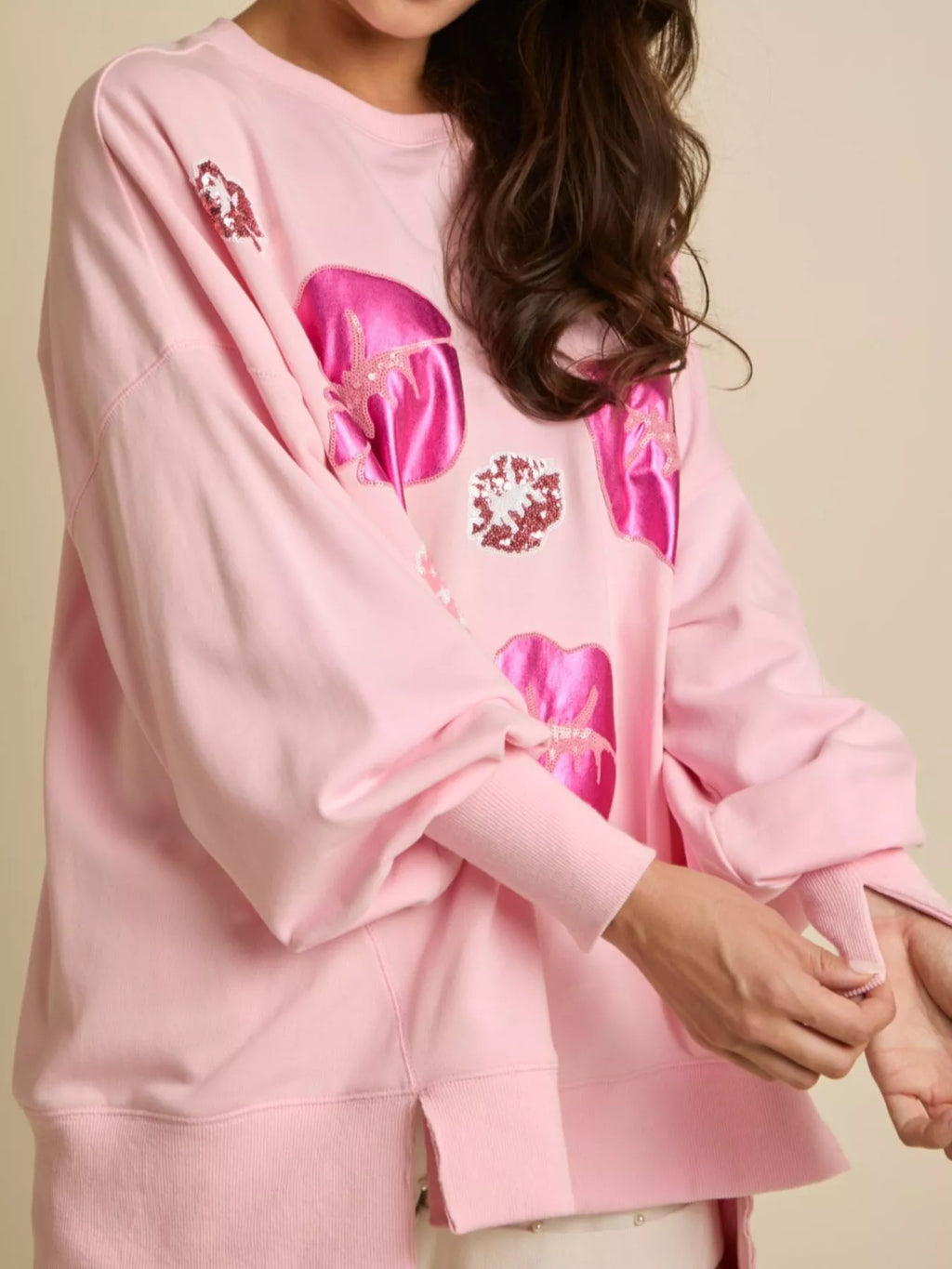 Sarah Express Women's Lips Round Neck Dropped Shoulder Sweatshirt