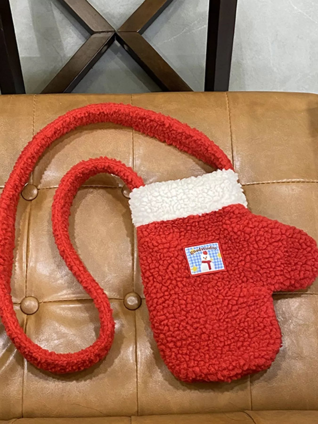 Sarah Express Women's Christmas Mitten-Shaped Plush Crossbody Bag
