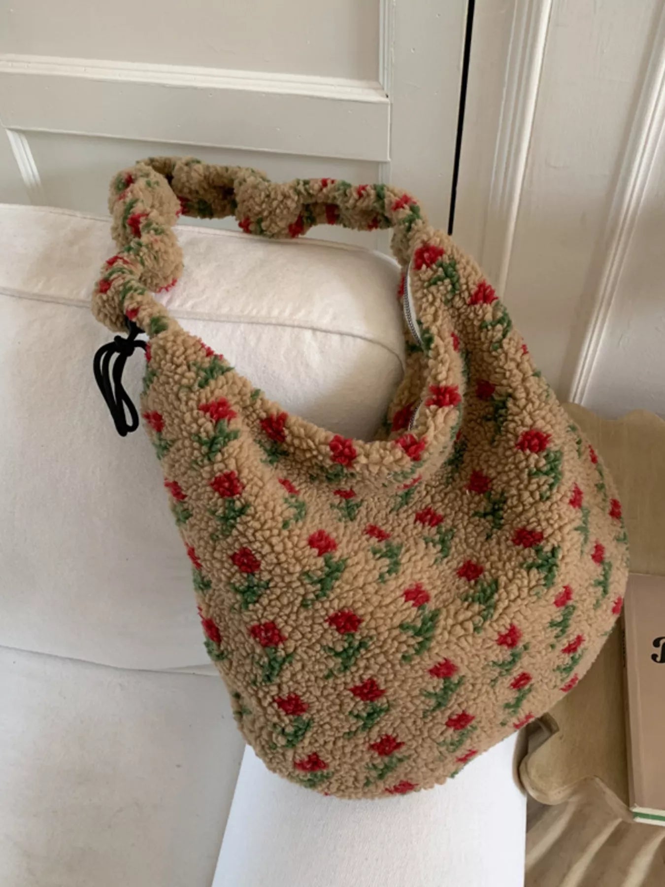 Sarah Express Women's Sherpa Ruched Strap Handbag - Plush Medium Shoulder Bag Caramel ONESIZE