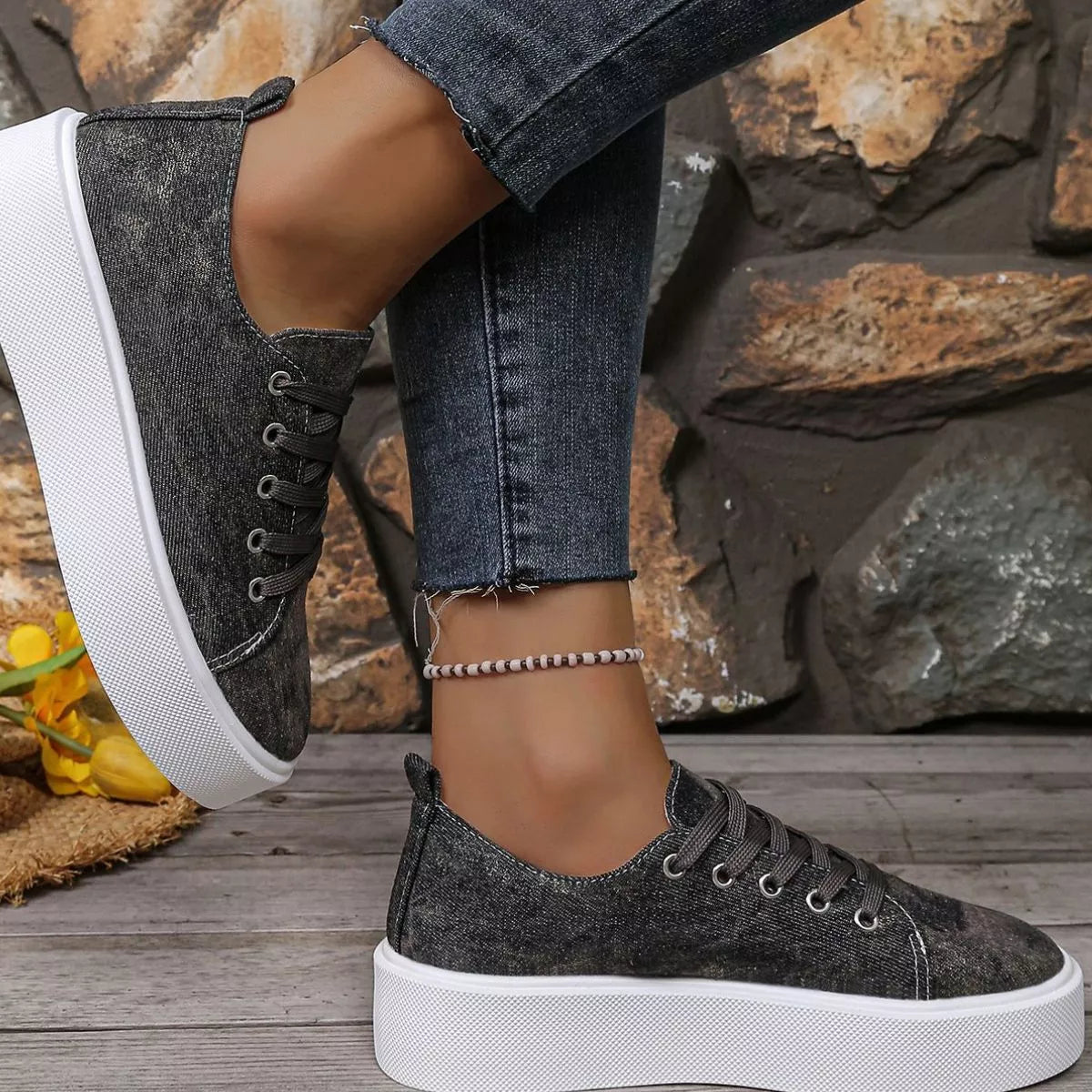 Sarah Express Women's Round Toe Platform Sneakers