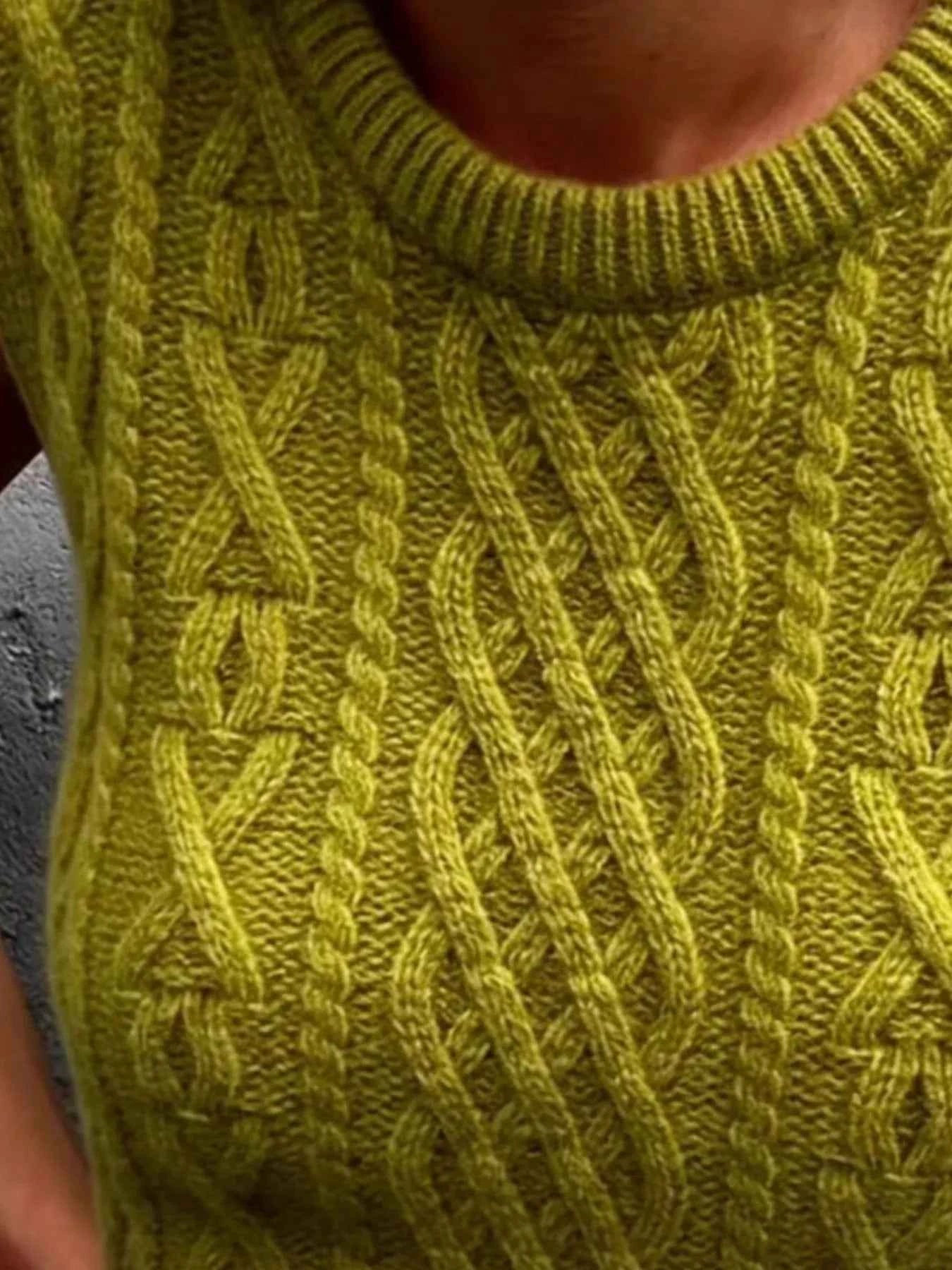 Sarah Express Women's Cable Knit Sweater Vest - Ribbed Sleeveless Knit Top